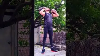 приседания с гирями 2х24кг