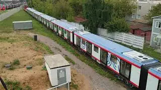 Как попадают поезда метро в метродепо. поезд Москва 2020.