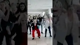 я не знаю Уже Украину