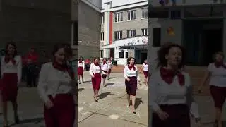 «Последний звонок» .Флешмоб от учителей.