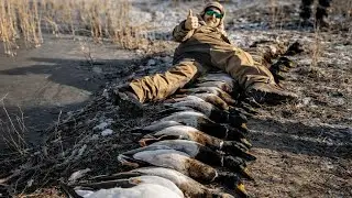 Kansas Duck Hunt | Late Season Mallards Everywhere (Part 1)