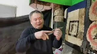 V. Kim throws a knife without turning Inertia Pro