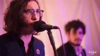 Los Marias toca: Sinceramente - Cachorro Grande