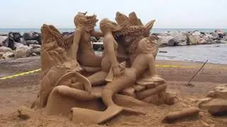 30 Most Amazing Sand Art & Sculptures 2017