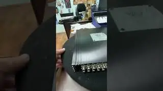 Что-то на очень богатом, Процессорный усилитель 12 по 150 ватт! 90.000 рублей!Hellion HAM 16.150!!!