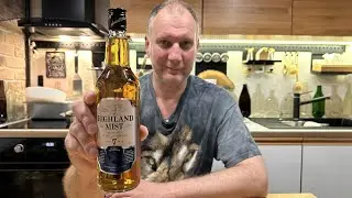 Виски Highland Mist 7 лет 900₽/0,7 в Перекрестке.