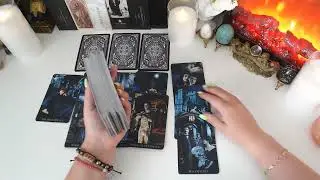 What am I in his eyes? Online fortune telling tarot layout