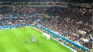 Буффон как ребенок после победы  Легенда