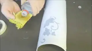 Наносим рисунок на светильник из ПВХ трубы.