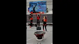 А на выставке весело 👍