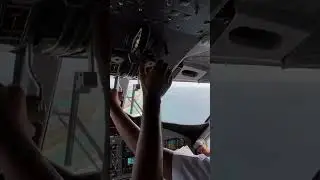 Female Pilot #landing #plane #waterlanding #femalepilot #ytshorts #shorts #seaview