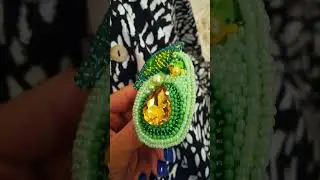 Брошь из бисера #бисер #брошьизбисера #авокадо #handmade #jewelry
