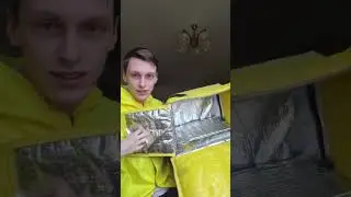 Что помещается в сумку курьеру?