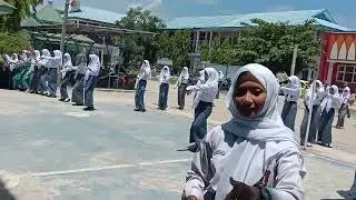 Dance siswi-siswi SMAN 1 Wonomulyo Polman Sulbar