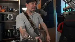 Shure SM7B Quick Singing Test | Danny Lightning Singing with guitar