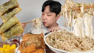 Eating rice noodles full of bean sprouts ASMR