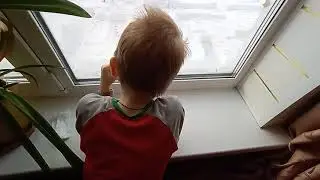Мою окно / Вешаем гирлянду