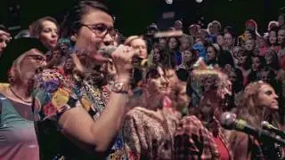 Berlin Pop Choir: Tilted