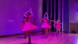 Sensual Bachata Lady - Maya