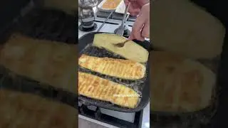 Рулетики или цукини . Быстро , вкусно , красиво . #рулетикиизбаклажанов #рулетики #закуска #кабачки