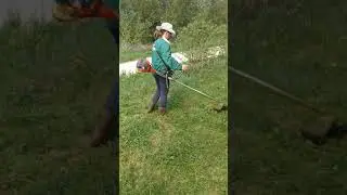 Делаем полезную подкормку.Ни какой химии.Первый покос.
