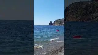 Интересный и опасный пляж рядом с Яшмовым пляжем на Фиоленте