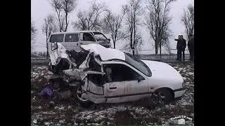 Аварии  на скользкой дороге #3