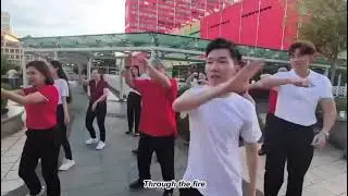 Happy 60th Birthday, Singapore!