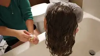 ASMR Shampoo ~ Bathtub Hair Wash ~ Baby Shampoo ~ Conditioner ~ No Talking