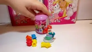 Открываем шоколадные яйца