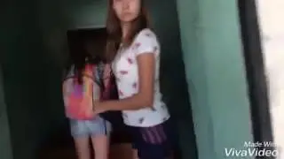 Я зашла в заброшку 🙀!!! Полина охраняет вещи и следит чтобы  не приехал охранник!!! Часть 1!!!