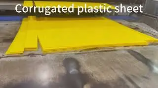 Making corrugated plastic sheets for customers
