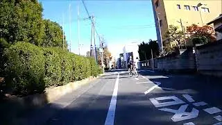 徐行なしノールック小回り右折逆走チャリ×2