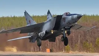 Какой старый, но чрезвычайно мощный самолет Россия до сих пор хранит в «закромах Родины»