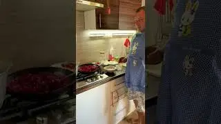 Спасите меня ребята,я так больше не могу😭