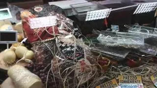 Preparazione banchi salumeria davide