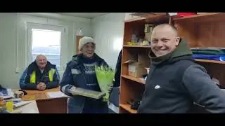 С праздником, дорогие женщины! 
