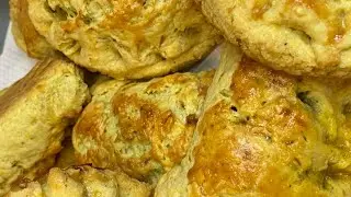 Delicious Chicken Pie Recipe// A Flaky Chicken Pie Recipe @MasofsKitchen