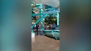 Belasan pengunjung terjatuh dari wahana seluncur Kenpark Surabaya