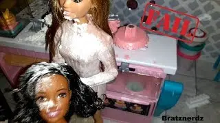 WHAT WENT WRONG?😨😱 (Barbie Baking Contest)