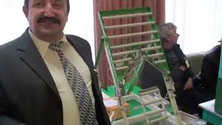 Первый распечатыватель сотов Сенюты В.Е.