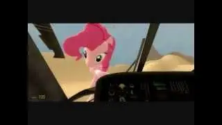 Gmod Pinkie Pie brings friendship