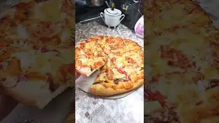 Піца домашня.