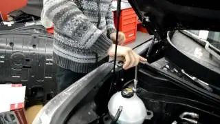 KIA SPORTAGE IV упоры капота