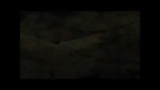 UFO??? en Shinjuku 4/11/2012 Circulos girando desde una luz central.