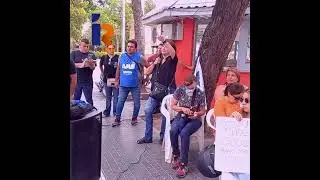 Una docente a Rogelio De Leonardi "Le pido que no baje de los 200 mil pesos"