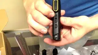 Motorola SL300 Radio - What's In The Box