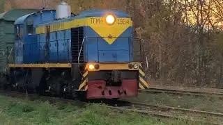 Тгм4 1954 вечером на переезде