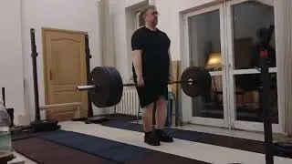 90Kg deadlift after ten weeks of starting strength program.