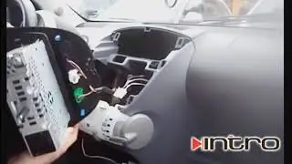 Как снять магнитолу Toyota Aygo
